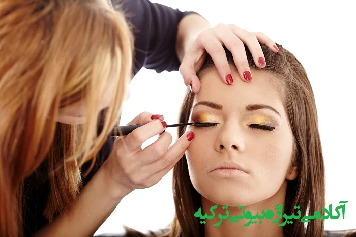 آموزش